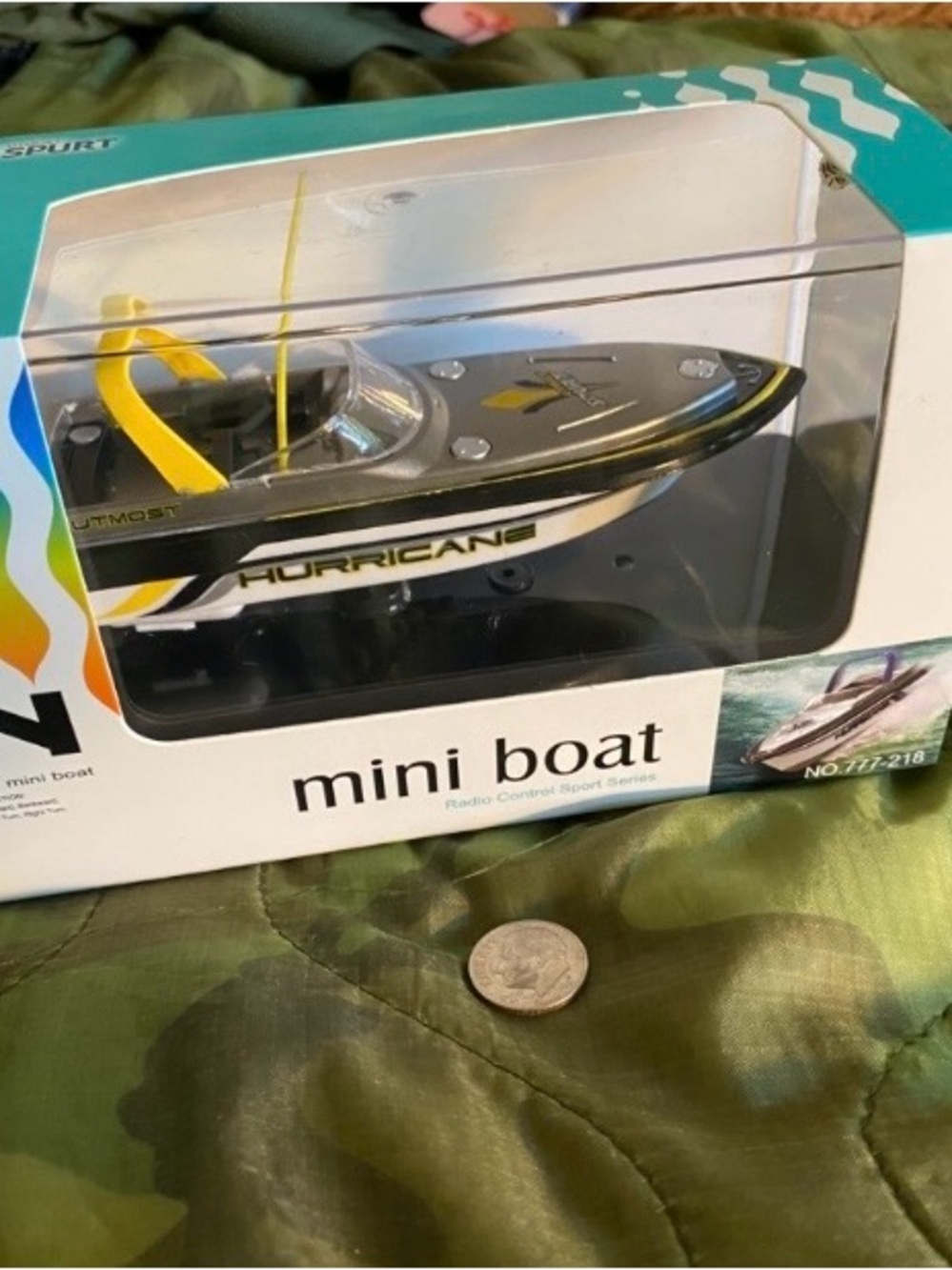 Mini RC Boat - Black and Yellow